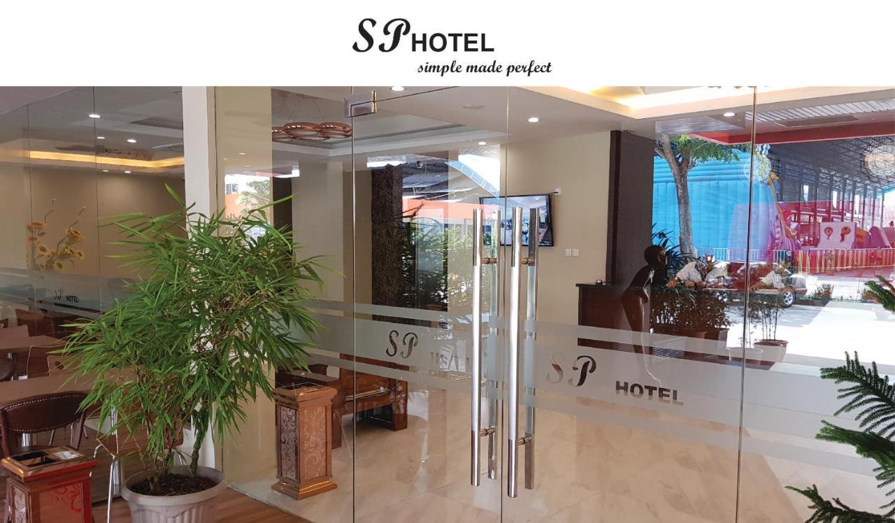 Sp Hotel Batu Aji Экстерьер фото
