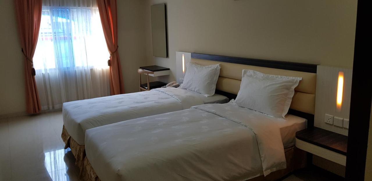 Sp Hotel Batu Aji Экстерьер фото
