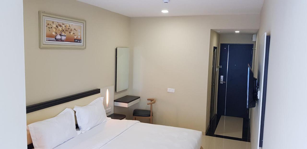 Sp Hotel Batu Aji Экстерьер фото